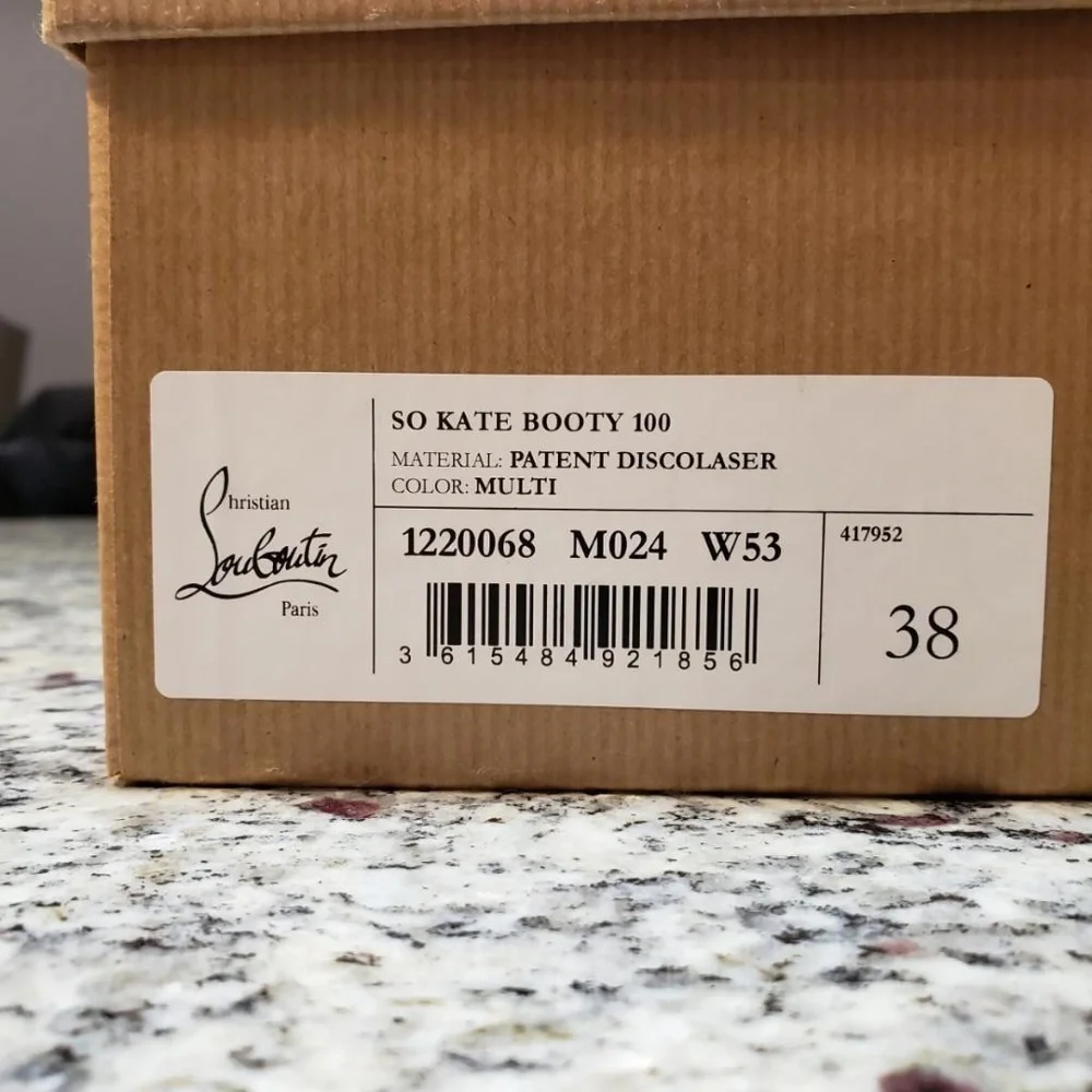 New Christian Louboutin So Kate 100mm Booty size 38